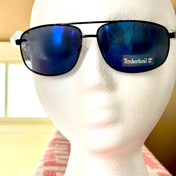 Timberland blue tint sunglasses , suggested price up to $80 - Picture 1 of 6